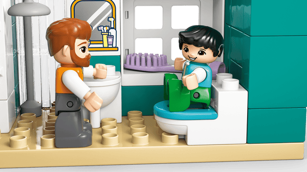 Lego 3 in 1 Modern Family House with Figures