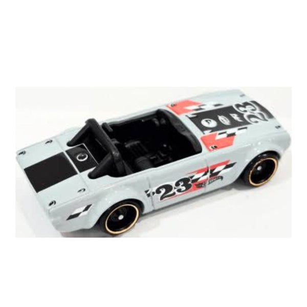 Hot Wheels Triumph TR6 Treasure Hunt Track Champs 5/5