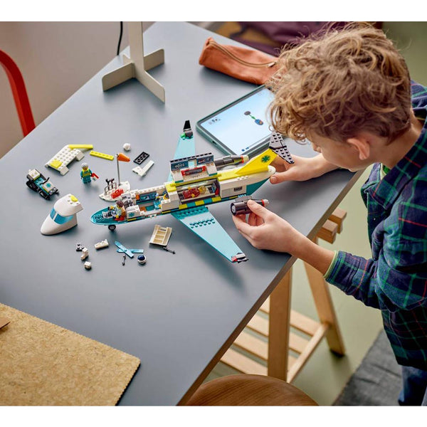 Lego City Emergency Air Ambulance Plane