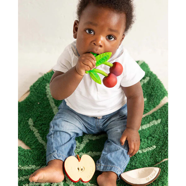 Oli & Carol Mery The Cherry Natural Teether