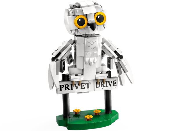 Lego Harry Potter Hedwig at 4 Privet Drive Fantasy Toy - Dezine Kids