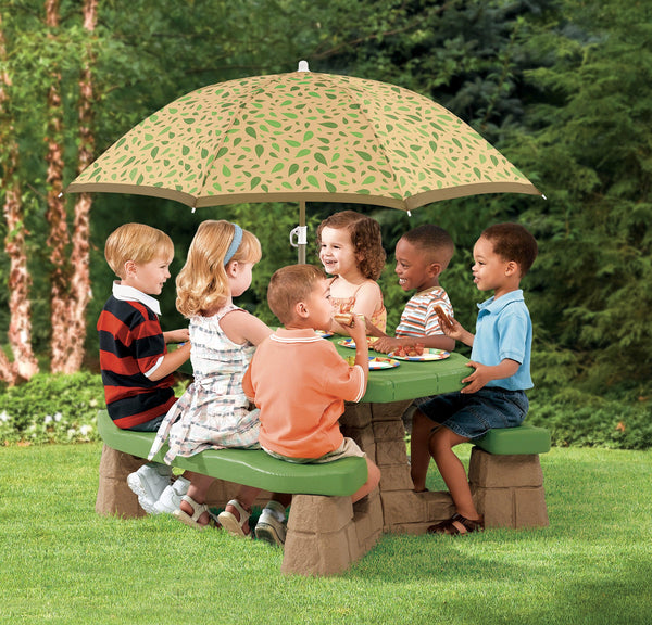 Step2 Naturally Playful Picnic Table with Umbrella - Dezine Kids