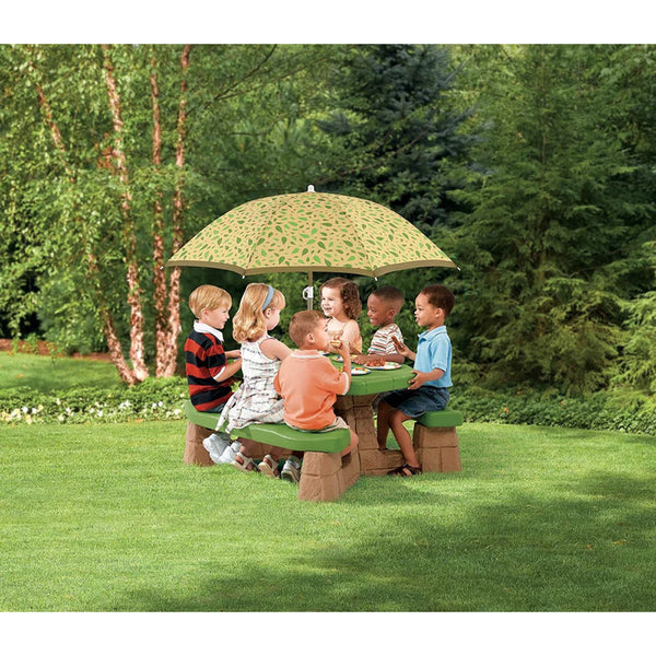 Step2 Naturally Playful Picnic Table with Umbrella