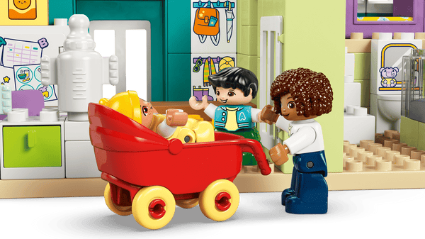 Lego 3 in 1 Modern Family House with Figures