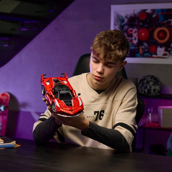Lego Technic Ferrari FXX K Model Car Kit