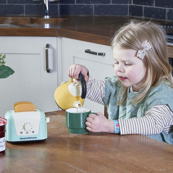 Casdon Morphy Richards Toaster & Kettle Set