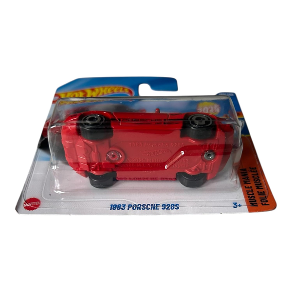 Hot Wheels 1983 Porsche 928S Muscle Mania - Dezine Kids