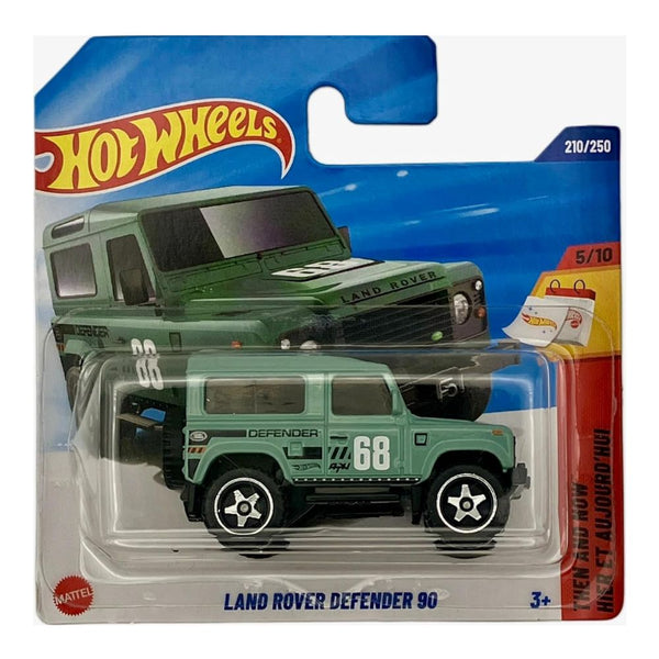 Hot Wheels Land Rover Defender 90 Then and Now 6/10