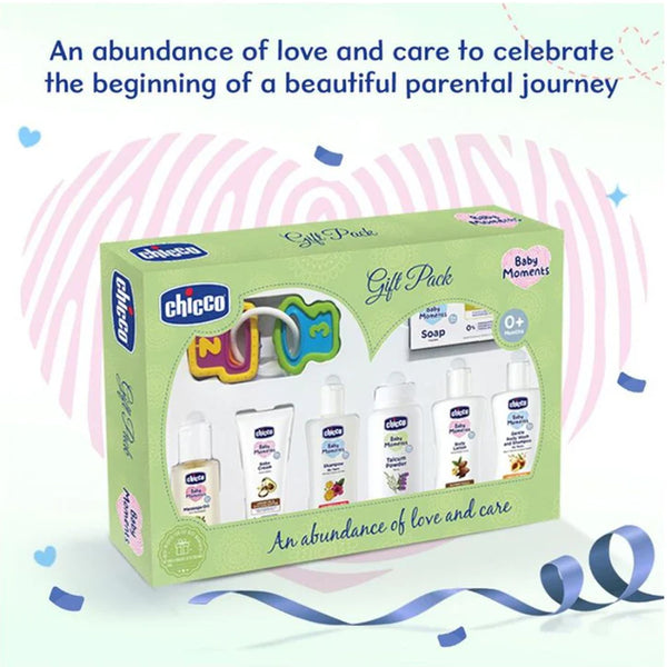 Chicco Baby Delight New Born Gift Set For Baby Shower & Baby Birthday, Pack of 8 - Green