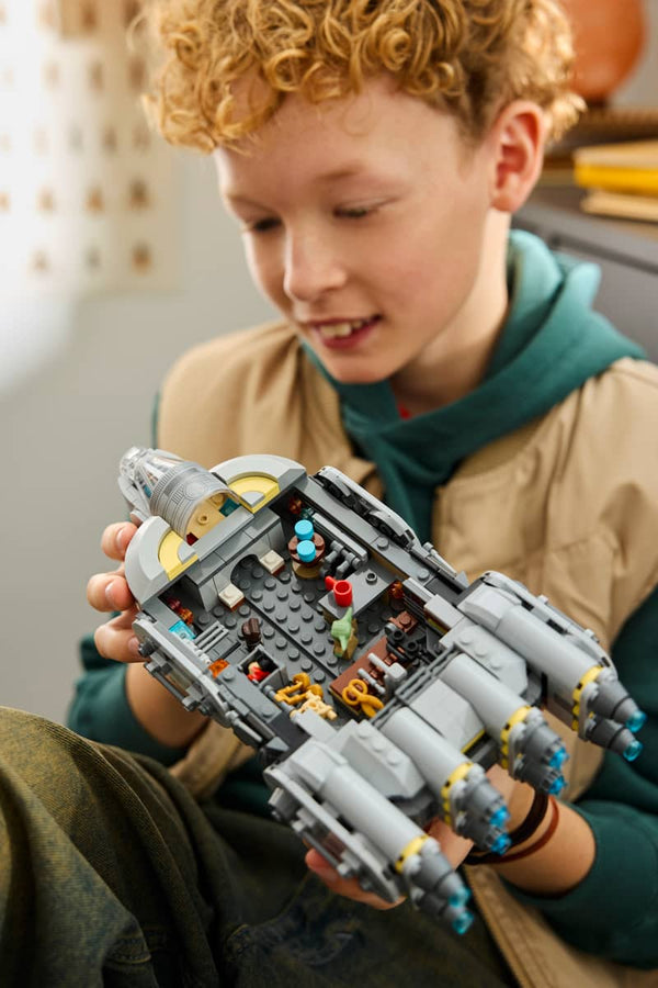 Lego Star Wars: The Mandalorian and Grogu Anzellan Starship Toy Building Set