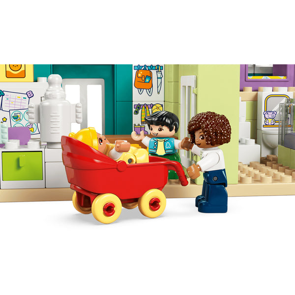 Lego 3 in 1 Modern Family House with Figures - Dezine Kids