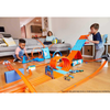 Hot Wheels Race Crate with 3 Stunts in 1 Set